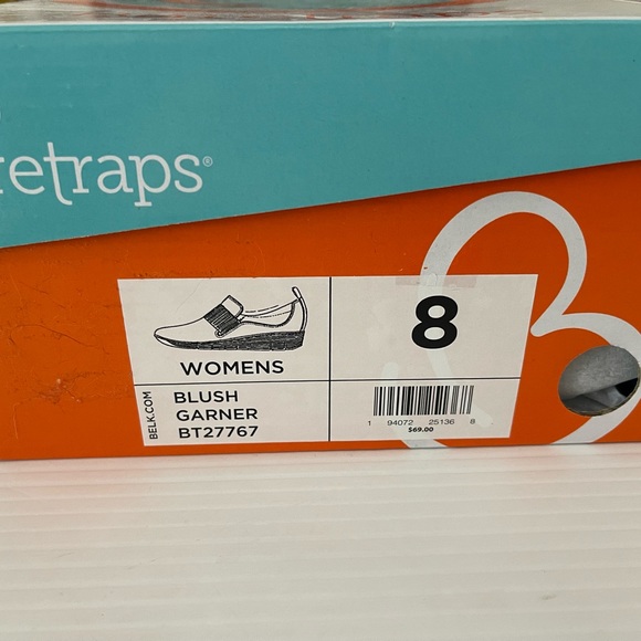 BareTraps women’s shoes NWT - Picture 10 of 11